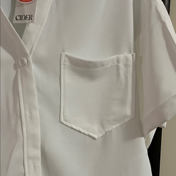 Cider White Button-Up Blouse - Picture 3 of 8